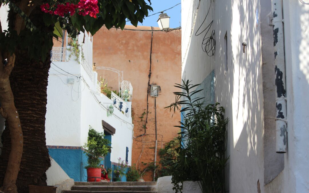 4 Day Tour from Tangier to Marrakech Golden Dunes and Desert Stars